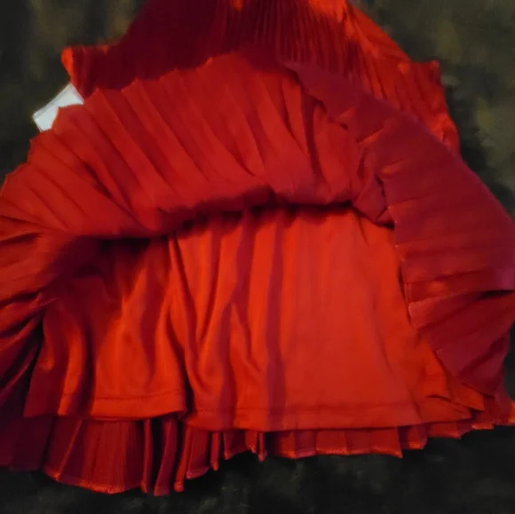 Nine West Rich Red Sleeveless Blouse - Picture 7 of 8